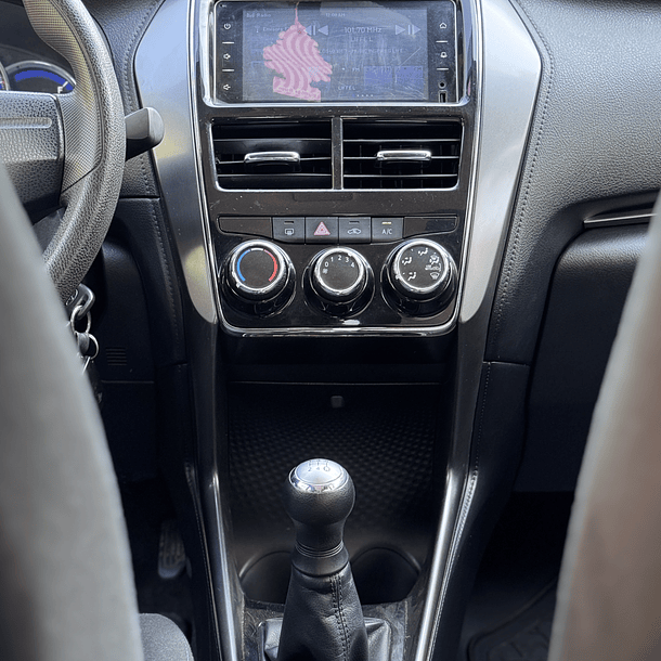 TOYOTA YARIS GLI 1.5 MT 2022 7