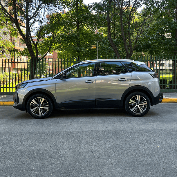 Peugeot 3008 Active pack 1.2 Mt Puretech 2022 2