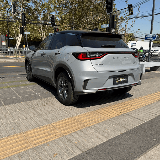 Lexus LBX ACTIVE HEV 1.5 CVT 2025 5