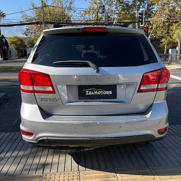 DODGE JOURNEY SE 2.4 AUT 2019 5