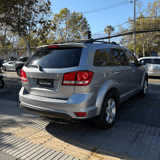 DODGE JOURNEY SE 2.4 AUT 2019 4