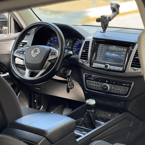 Ssangyong Rexton 2.2D 2018 10