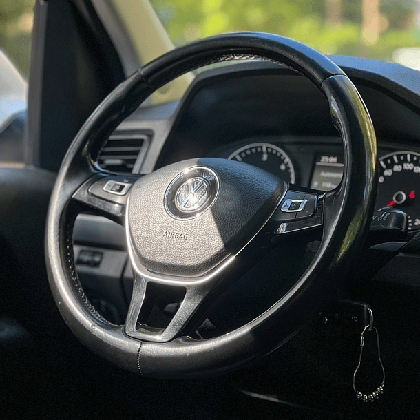 VOLKSWAGEN AMAROK TRENDLINE 2.0 4X2 2022 10