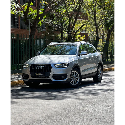 Audi Q3 SLINE 2.0 TURBO 2013