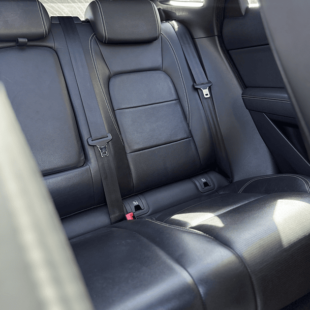  JAGUAR E-PACE 2.0 P250 R-Dynamic Auto 4WD 2020 10