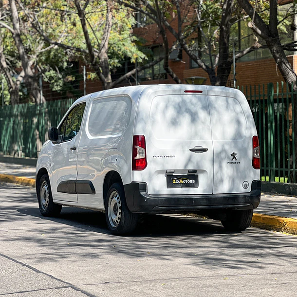PEUGEOT PARTNER Turbo Diesel 1.6 2020 4