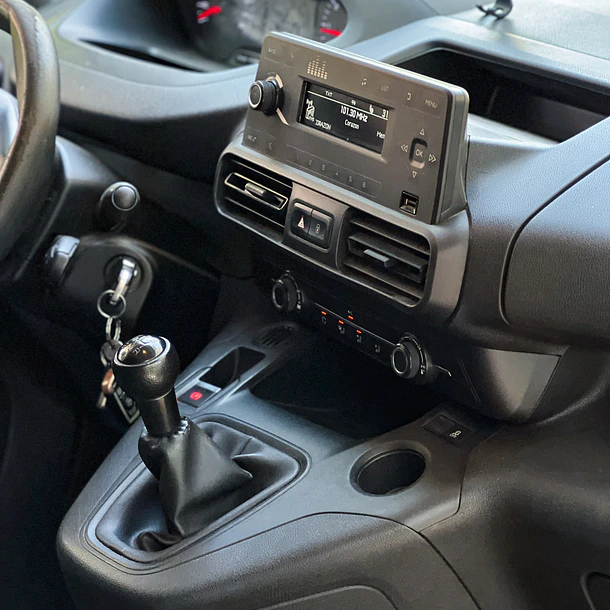 PEUGEOT PARTNER Turbo Diesel 1.6 2020 14