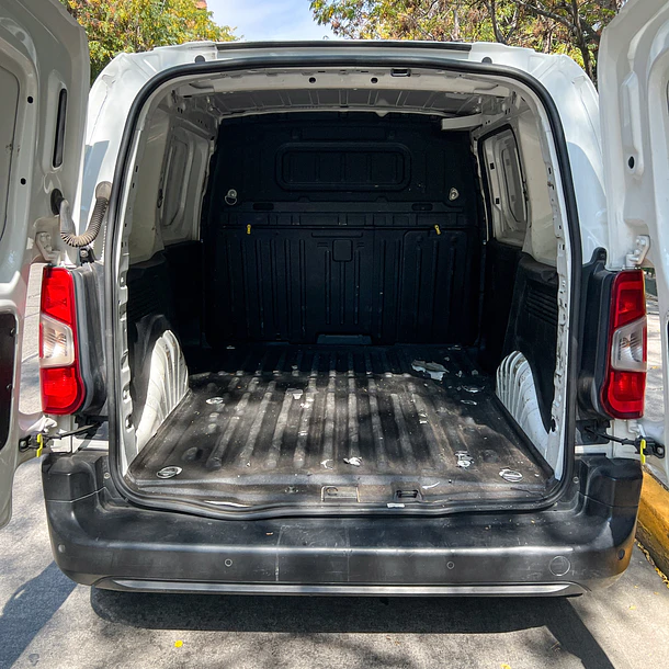 PEUGEOT PARTNER Turbo Diesel 1.6 2020 8