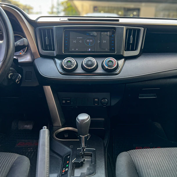 Toyota RAV4 DE LUJO 2.0 Aut 2018 8