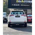 Toyota RAV4 DE LUJO 2.0 Aut 2018 4
