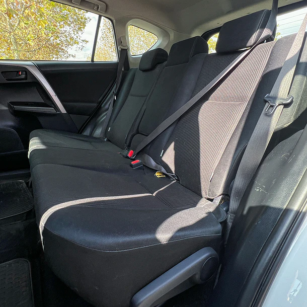 Toyota RAV4 DE LUJO 2.0 Aut 2018 14