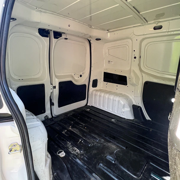 Ram Van 700 1.3 Diesel Manual  2022 10