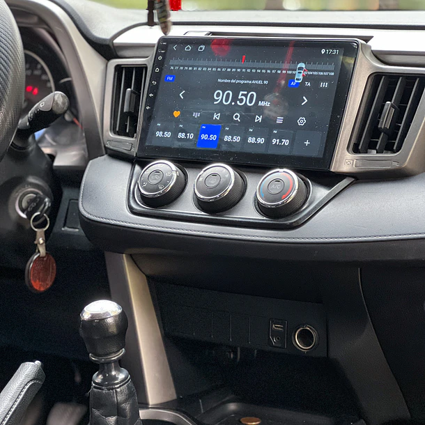 TOYOTA RAV4 LUJO 2.0 MT 2017 12