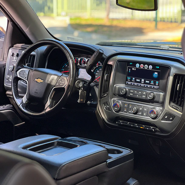 Chevrolet Silverado DCAB AUT 5.3 4x4 2019 10
