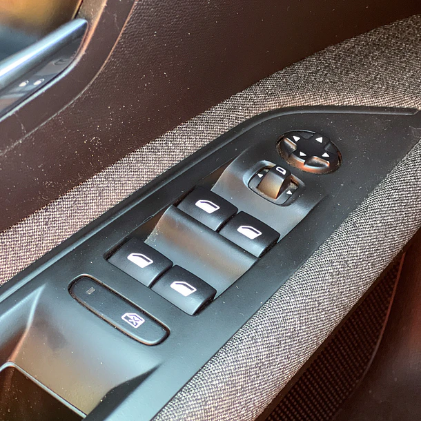 Peugeot 3008 1.5 BlueHDI 130 Active 2019 13