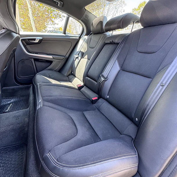 VOLVO  S60 D2  COMFORT 2.0 AUT 2019 10