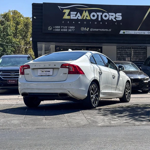 VOLVO  S60 D2  COMFORT 2.0 AUT 2019 3