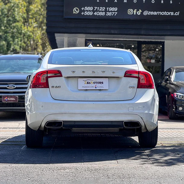 VOLVO  S60 D2  COMFORT 2.0 AUT 2019 4