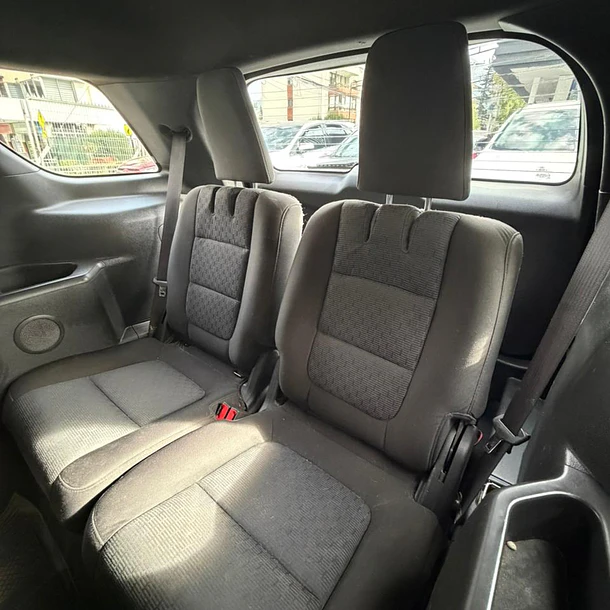 Ford EXPLORER XLT 3.5 4X2 2013 10