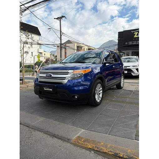 Ford EXPLORER XLT 3.5 4X2 2013