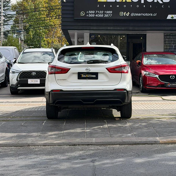 NISSAN QASHQAI 4WD 2.0 AUT 4