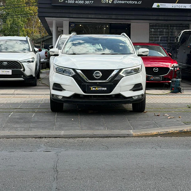 NISSAN QASHQAI 4WD 2.0 AUT 2