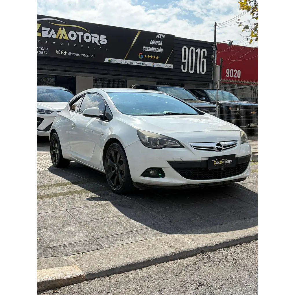 Opel 1 — foto 2 de 3