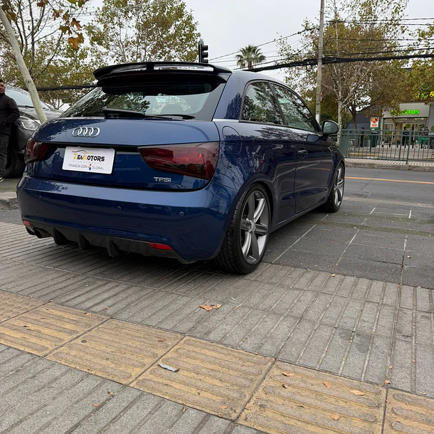 AUDI A1 ATTRACTION 1.2 MT 2013 4