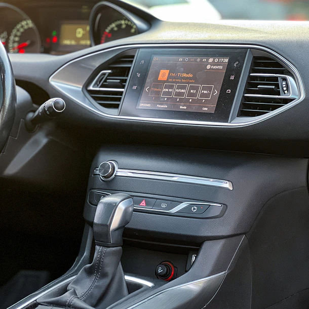 Peugeot  308 BLUE HDI HB 1.6 AUT 2019 11