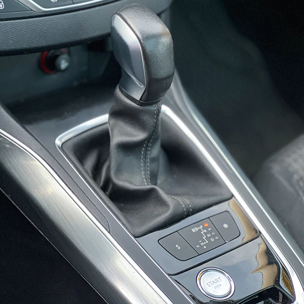 Peugeot  308 BLUE HDI HB 1.6 AUT 2019 10