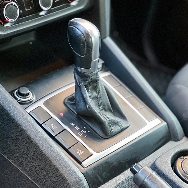 VOLKSWAGEN AMAROK TRENDLINE DCAB 2.0 AUT 10