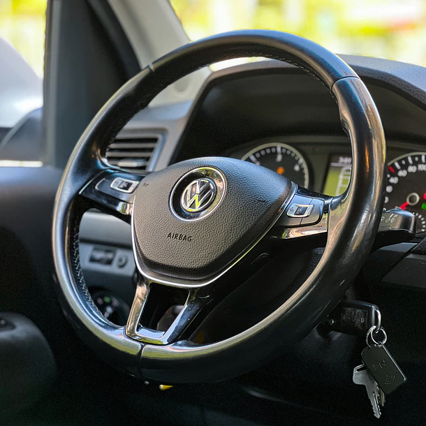 VOLKSWAGEN AMAROK TRENDLINE DCAB 2.0 AUT 11