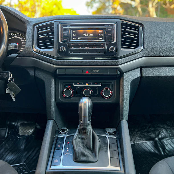 VOLKSWAGEN AMAROK TRENDLINE DCAB 2.0 AUT 8