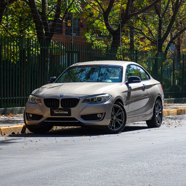 Bmw 220i 2.0 AUT 2015 1