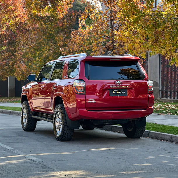 Toyota 4runner 4.0 SR5  4x4 2017 4
