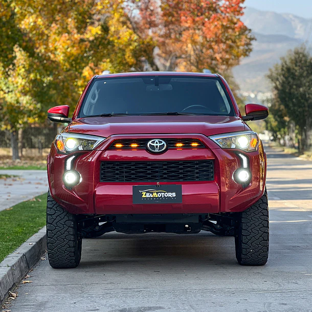 Toyota 4runner 4.0 SR5  4x4 2017 3