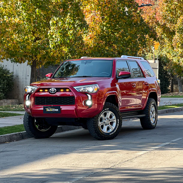 Toyota 4runner 4.0 SR5  4x4 2017 1