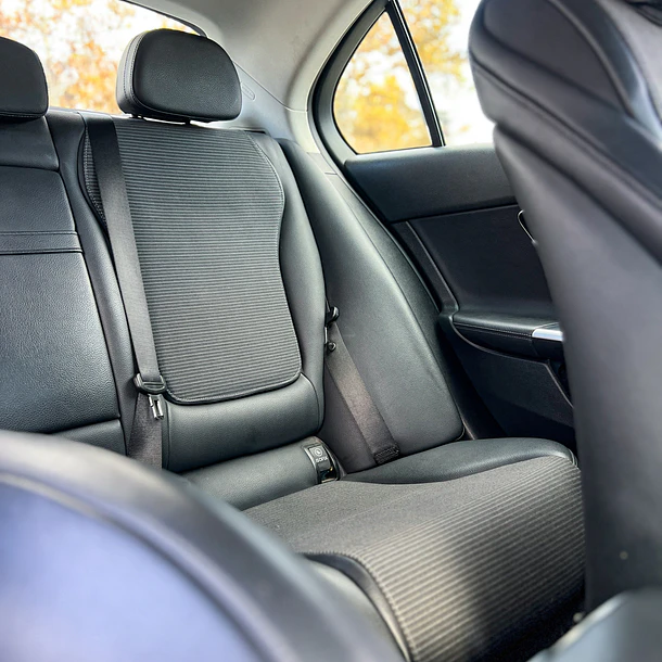 Mercedes Benz C180 1.5 2022 10
