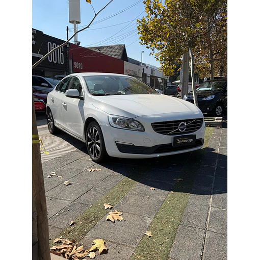 VOLVO S60 D2 COMFORT 2.0 DIESEL AUT 2019.