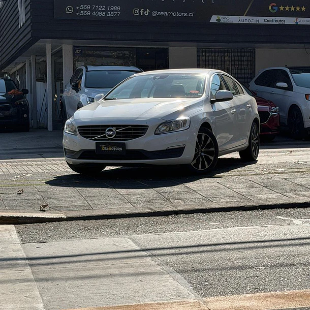 VOLVO S60 D2 COMFORT 2.0 DIESEL AUT 2019. 3