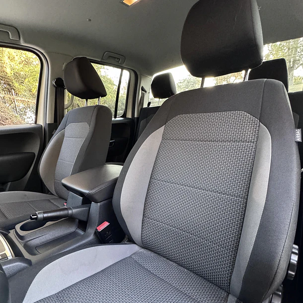 VOLKSWAGEN AMAROK COMFORTLINE DCAB TDI 2.0 AUT 4X4 2023 11