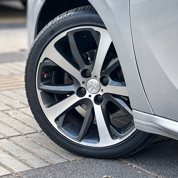 PEUGEOT 208 ALLURE BLUEHDI 1.6 2019 5