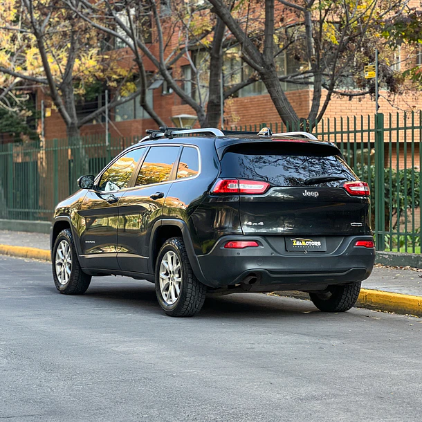 JEEP CHEROKEE LONGITUDE 4X4 2.4 AUT 2017 4