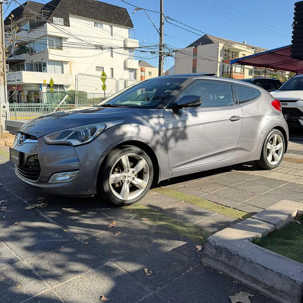 Hyundai Veloster GLS FULL 1.6 2014 3