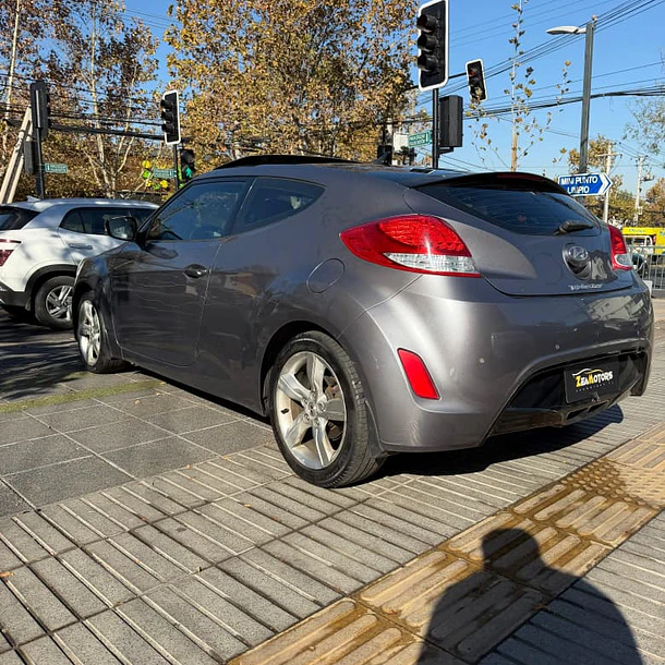 Hyundai Veloster GLS FULL 1.6 2014 6