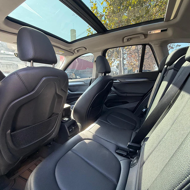 BMW X1 SDRIVE18D 2.0 AT 2021 8
