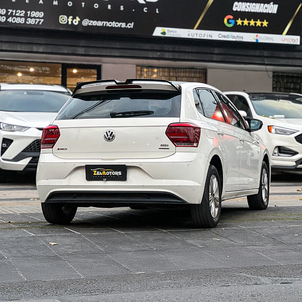 VOLKSWAGEN POLO 1.6 COMFORTLINE AUT 2019 3