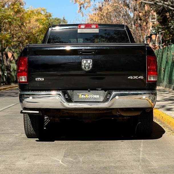 RAM 1500 4X4 3,6 AUT 2015 5