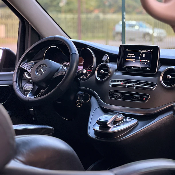 MERCEDES BENZ V220 CDI 2.0 2017 10