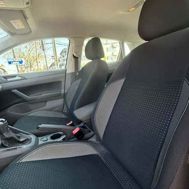 VOLKSWAGEN POLO COMFORTLINE 1.6 2019 8